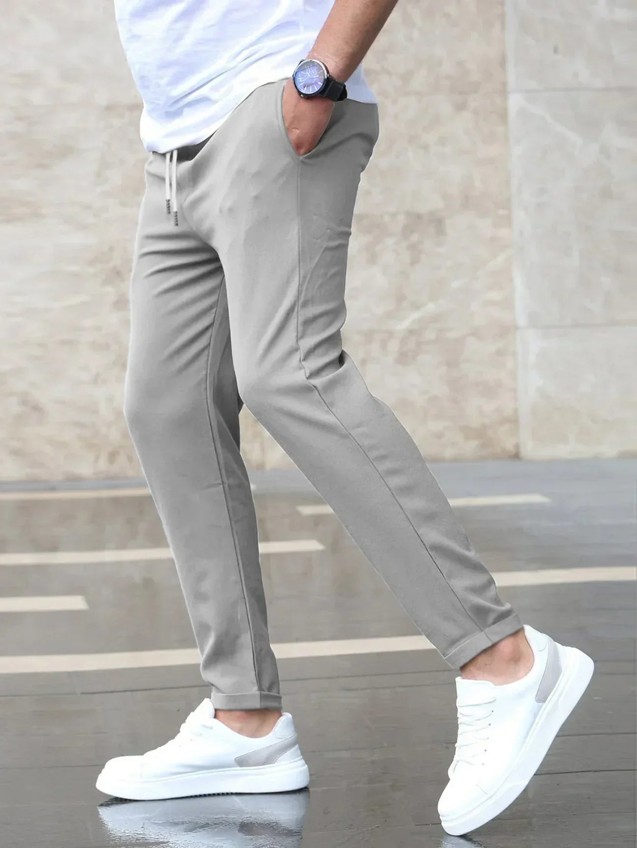 Slim Fit Joggerhose mit Tunnelzug